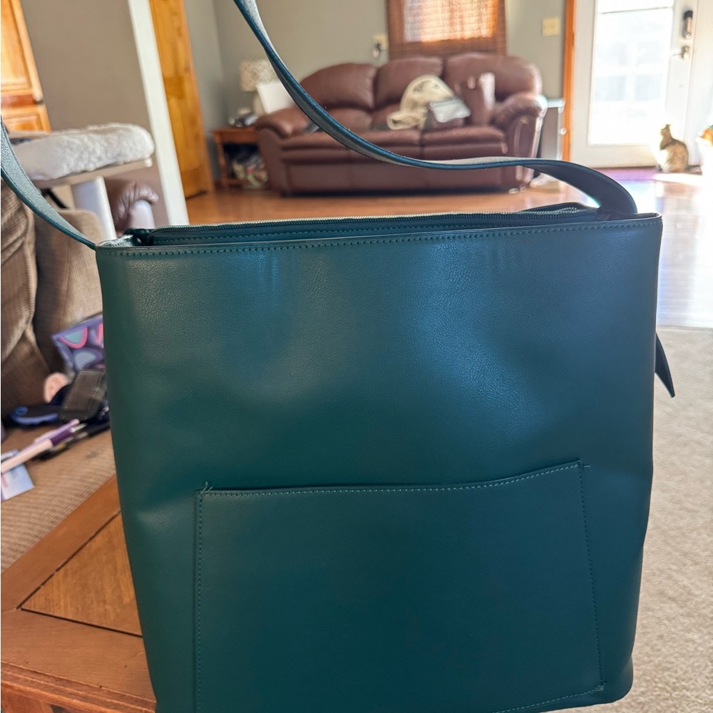 BEIS WICKED TOTE IN WICKED GREEN - Picture 4 of 13